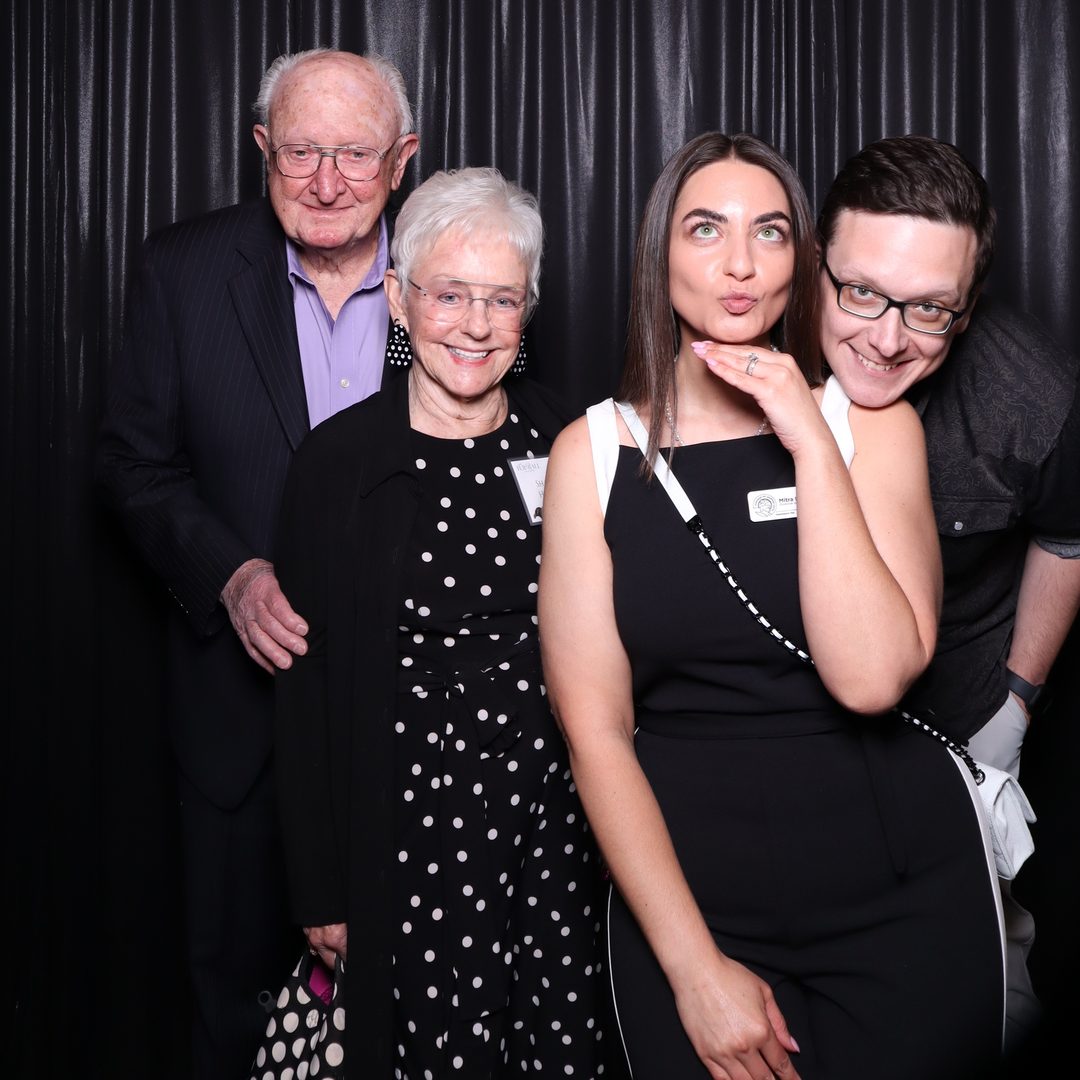 How Much Does a Photo Booth Rental Cost for a Bellevue Wedding?