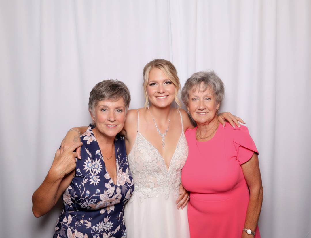 Photo Booth Backdrop Ideas for Pacific Northwest Weddings